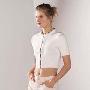 Elegant White Cropped Sweater